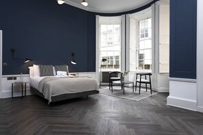 1 Schlafzimmer, Schreibtisch, WLAN, Bettwäsche