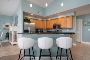 Microwave, dishwasher - New for 2025! Beautiful Penhouse Condo With Breathtaking Views! (Ocean City)