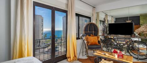 1 bedroom, iron/ironing board, travel crib, internet