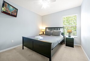 3 makuuhuonetta, silitysrauta/-lauta, vauvan matkasänky, ilmainen Wi-Fi