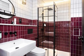 Douche, articles de toilette écologiques, sÚche-cheveux