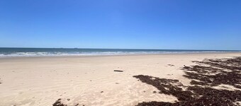 Beachy Days, Starry Nights – Seabreeze Oasis Awaits!