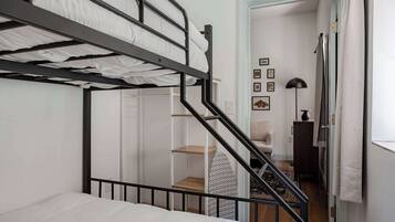 1 makuuhuone, silitysrauta/-lauta, Wi-Fi, vuodevaatteet