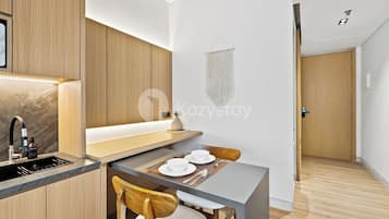 Apartment, 1 Bedroom, Kitchen | Dining room