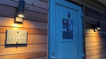 Cabin | Exterior detail