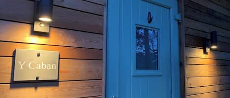 キャビン | 外観の詳細