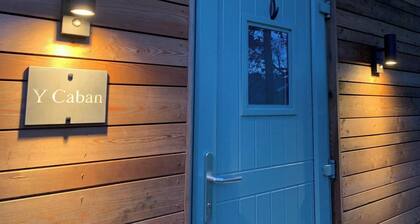 Y Caban-the Cabin-1 Bed-sleeps 2-parking-fast Wifi