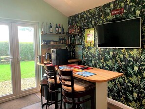 Cabin | Bar (on property)