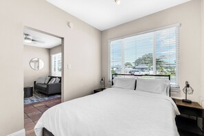 5 chambres, fer et planche à repasser, Wi-Fi, draps fournis