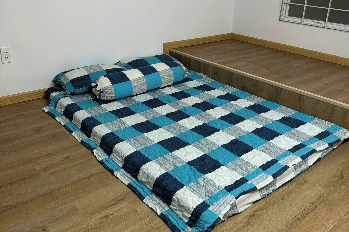 Family Duplex | 2 bedrooms, premium bedding, desk, free WiFi
