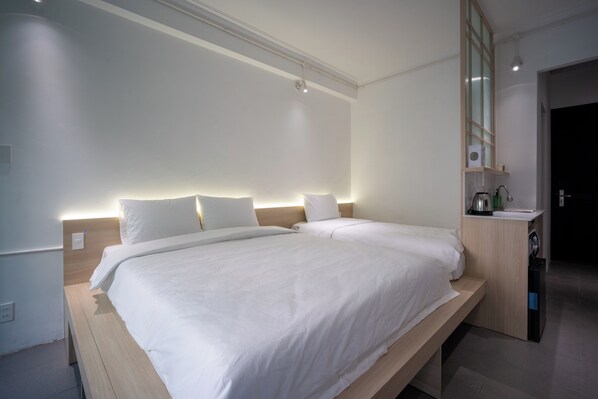 1 bedroom, in-room safe, iron/ironing board, free WiFi