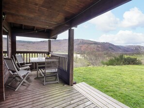 Outdoor dining - The Lodge (Beauly)