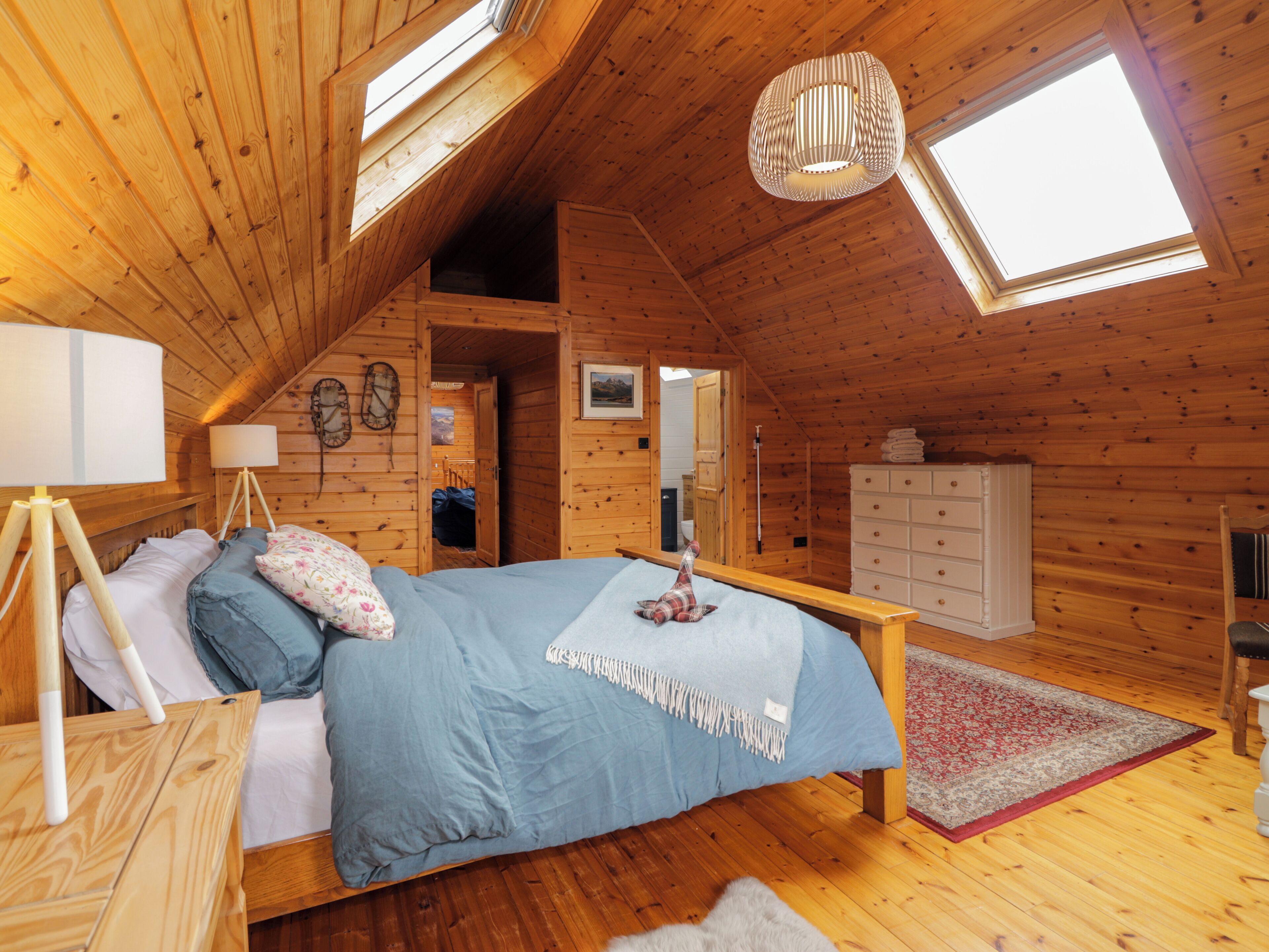 3 bedrooms, individually decorated, individually furnished, free WiFi