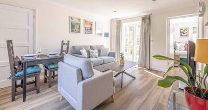 Charming 1-Bed Annexe in Maidenhead - By Tempstay