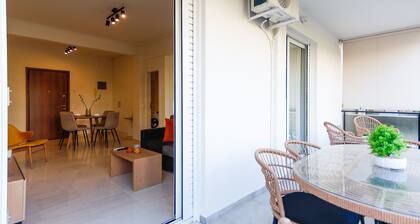 Modern 2-bedroom Apartment in Downtown Glyfada