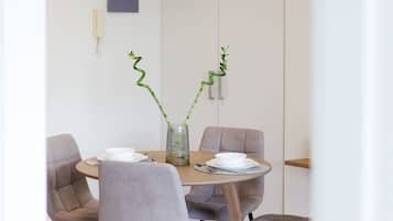 Apartment | Dining room