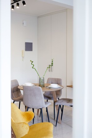 Apartment | Dining room
