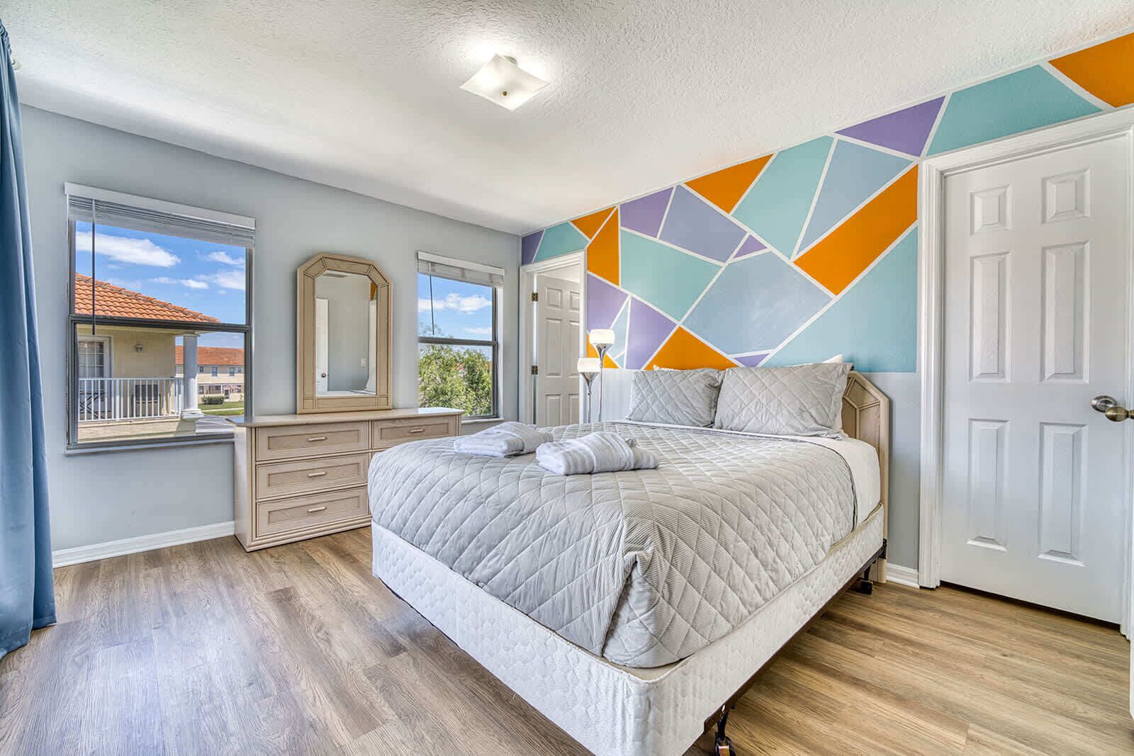 4 Schlafzimmer, Schreibtisch, WLAN, Bettwäsche