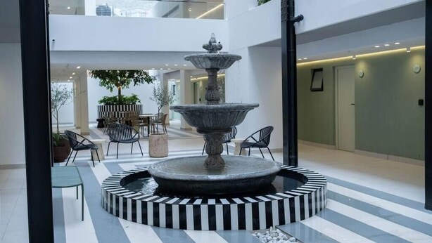 Unclassified image, 1 of 31, button - Luxurious Sea Point Studio Apartment (Cape Town)