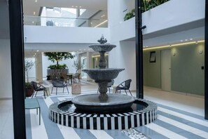 Exterior - Luxurious Sea Point Studio Apartment (Cape Town)