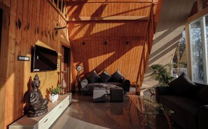Cottage, Mountain View | Living area - The Offroad Homestay (Dehradun)
