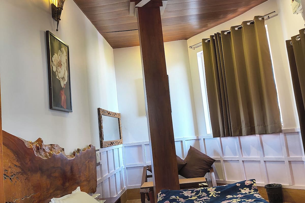 Doppelzimmer, Balkon, Bergblick | 2 Schlafzimmer, kostenloses WLAN