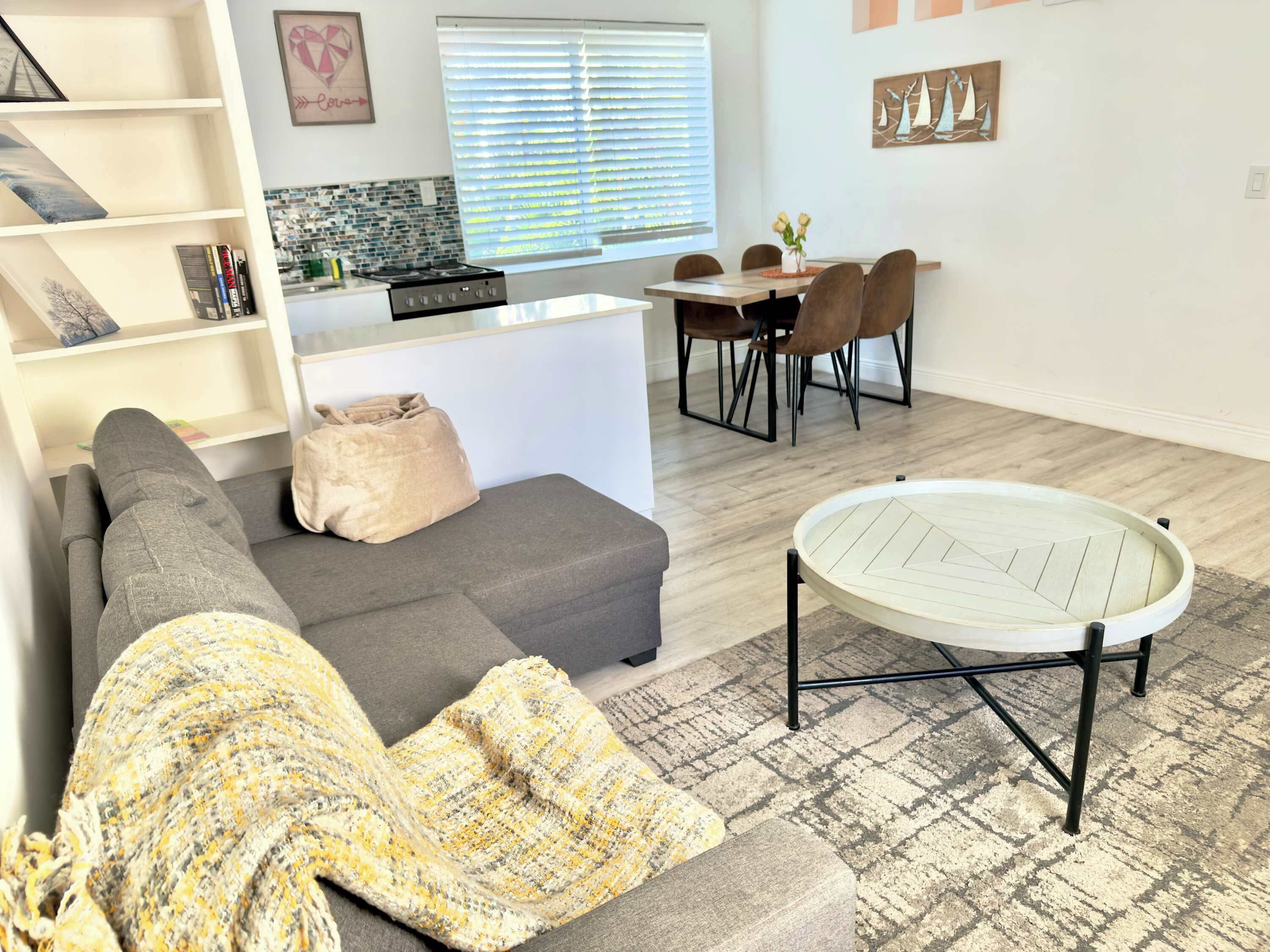 テレビ、書斎 / ワークスペース