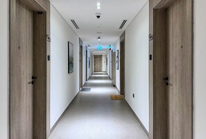 Property entrance - bnbme - Oxford Terraces - STUDIO (Dubai)