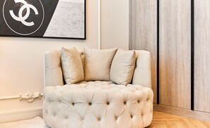 Studio supérieur, vue sur la ville | Coffre-fort, rideaux d’obscurcissement, fer et planche à repasser