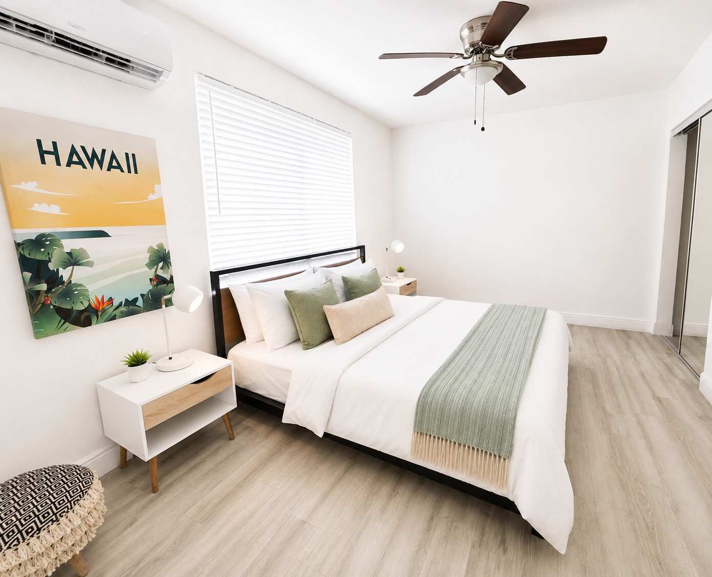 Bright 1BR beach hideaway just steps from Hollywood Beach