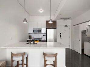 디럭스 아파트, 침실 2개, 금연 | 전용 주방 | 냉장고, 전자레인지, 커피/티 메이커, 토스터