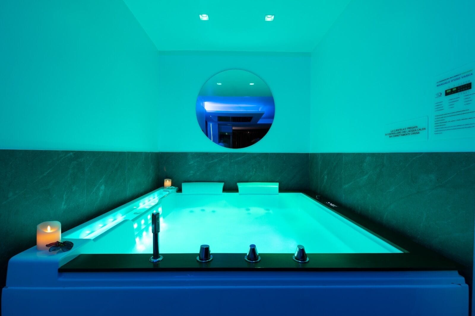 迷你吧、隔音、免费 WiFi、床单