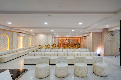 Hotel Aerostar Grand