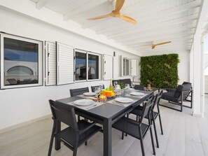 Chalet | Ulkoruokailutilat