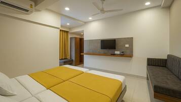 Desk, free WiFi, bed sheets