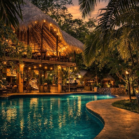 Outdoor pool. Sundaras Infinity Jungle Resort & Spa