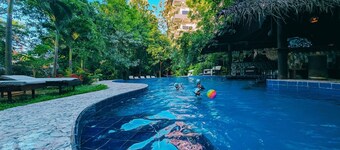 Sundaras Infinity Jungle Resort & Spa