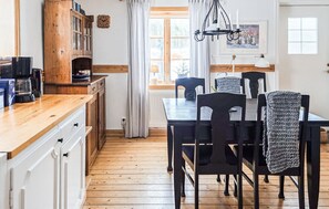 Dining - Amazing home in åsensbruk with WiFi (Åsensbruk)