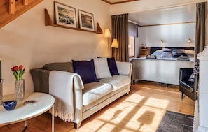 3 bedrooms, iron/ironing board, travel cot, free WiFi - Amazing home in åsensbruk with WiFi (Åsensbruk)
