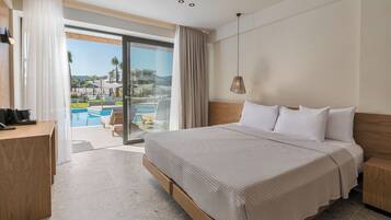 Premium-Zimmer, Poolseite | Allergikerbettwaren, Zimmersafe, VerdunkelungsvorhÀnge