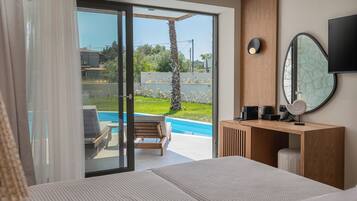 Luxury Room, Poolside | Coffee and/or coffee maker