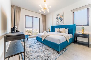 2 bedrooms, in-room safe, iron/ironing board, free WiFi