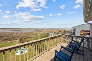 Property grounds - Paradise City #193  – 2 BD Waterfront Duplex on the ICW with Stunning Views! (North Topsail Beach)