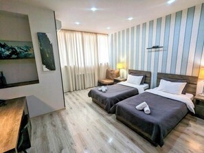 Standard Twin Room - Sani Hotel (Tbilisi)