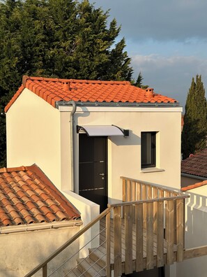 Exterior - Close to Nantes & Airport ● 24/24 autonomous arrival ● Loire by bike (La Montagne)