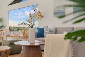 Televisión, chimenea