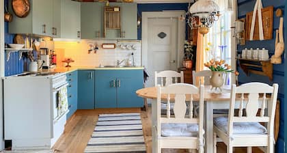 Amazing home in Averøy with WiFi