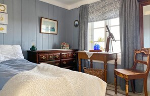 4 makuuhuonetta, vauvan matkasänky, ilmainen Wi-Fi