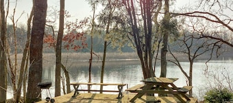 Gorgeous home in Vrankunge with WiFi