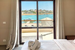 Basic Villa | 5 bedrooms, iron/ironing board, bed sheets